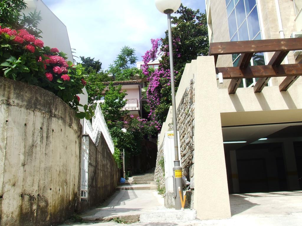 Sarap Apartments Budva Kültér fotó